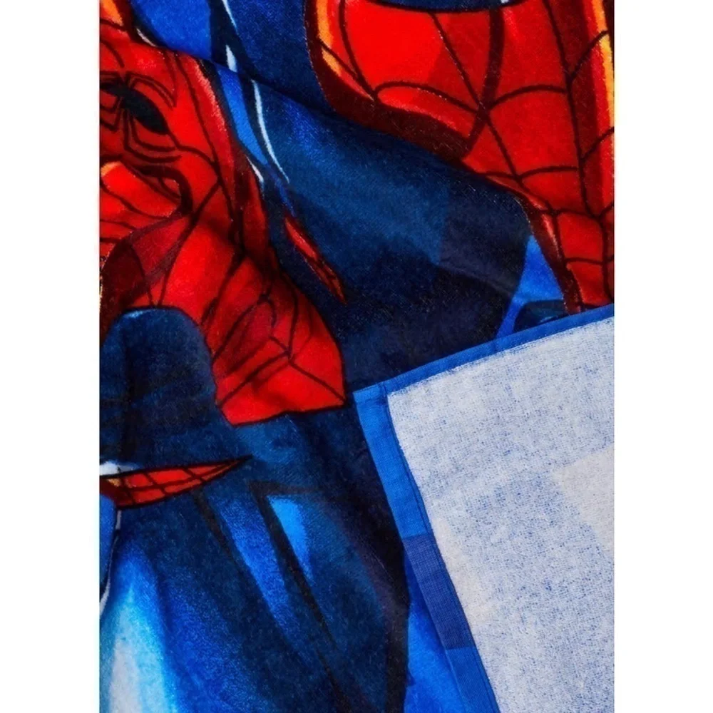 Marvel Exclusive : Spiderman Beach Towel | NWT | One Size 💙